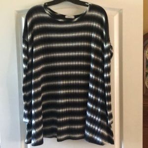 Tunic style top blouse soft and forgiving